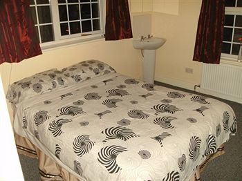 Tennyson House Hotel