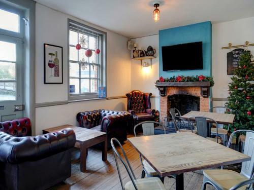 Hostal George And Dragon Inn