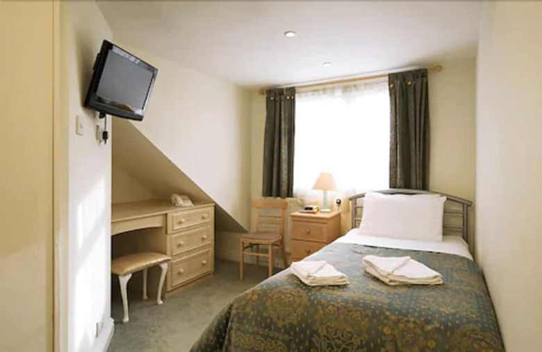 Hotel Acorn Guest House