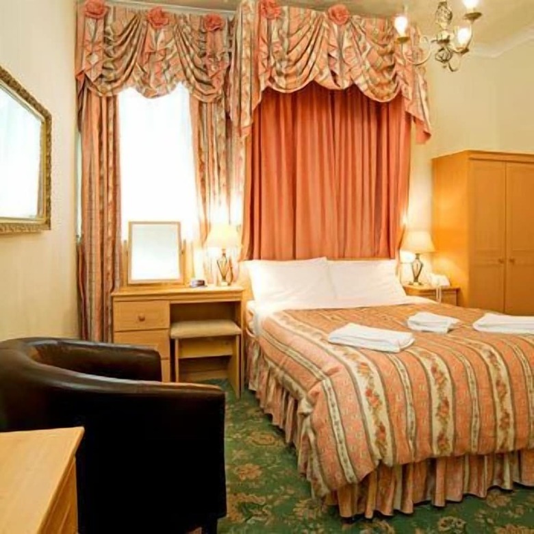 Hotel Acorn Guest House