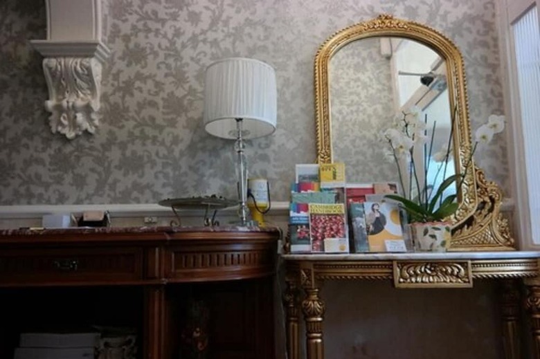 Hotel Acorn Guest House