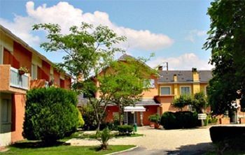 Hotel H�tel Les Pyr�n�es