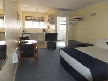 Acapulco Motor Inn