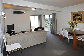 Casino Court Motor Lodge