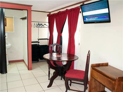 Hotel Berlor Airport Inn