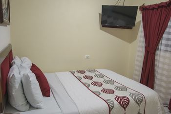 Hotel Berlor Airport Inn