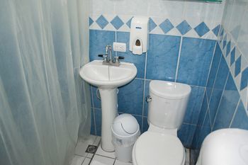 Hotel Berlor Airport Inn