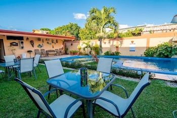Hotel Berlor Airport Inn