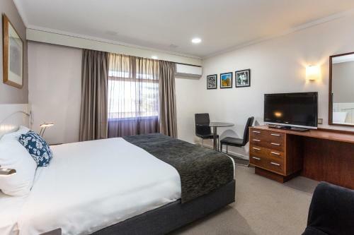 Country Comfort Amity Motel