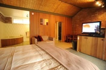 Farnham Court Motel Morwell