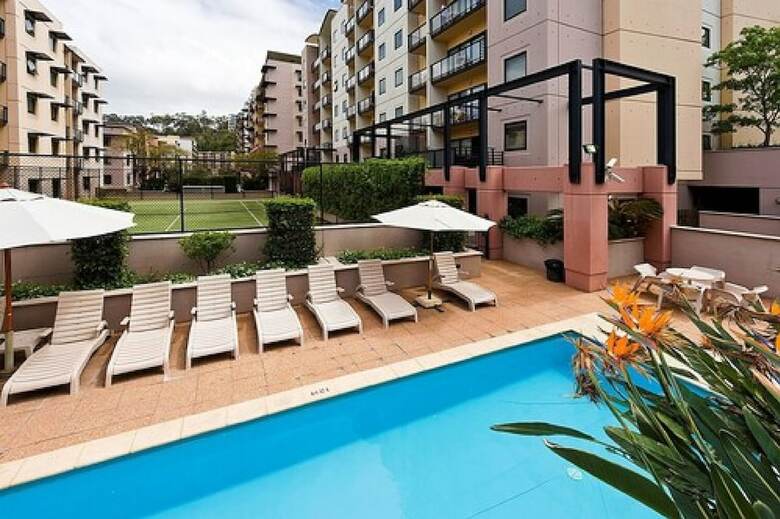 Mounts Bay Waters Apartment Hotel