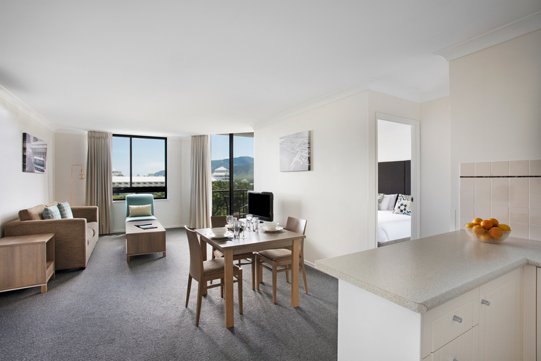 Hotel Mantra Esplanade