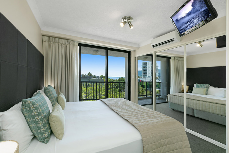 Hotel Mantra Esplanade