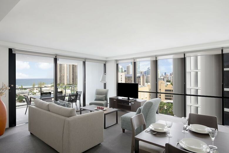 Hotel Mantra Circle On Cavill