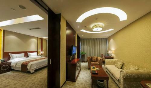 Dongfang Hotel