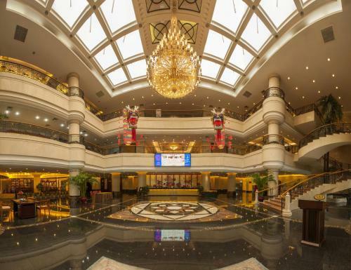 Dongfang Hotel