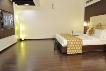 Seasons Hotel, Rajkot