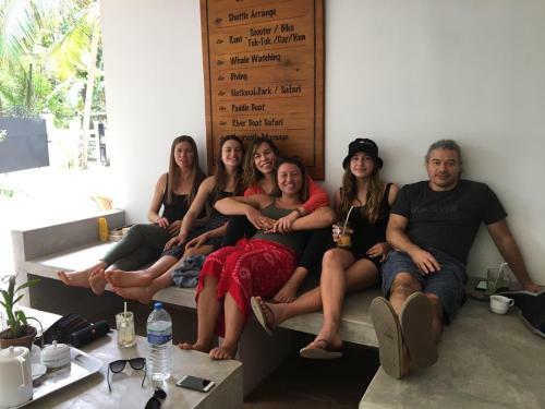 Posada Midigama Holiday Inn