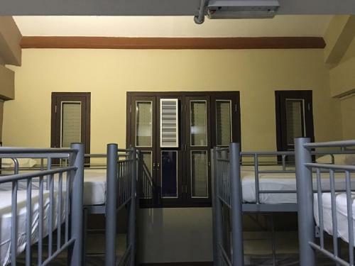 Albergue Adamson Lodge