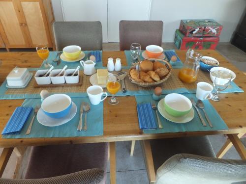 Bed & Breakfast Number Six Homestay