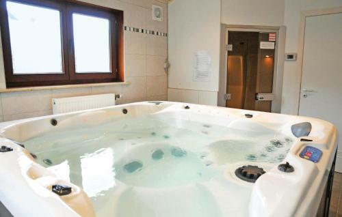 Holiday Home La Petite 09