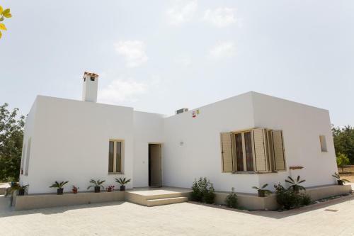 Eliofos Villa
