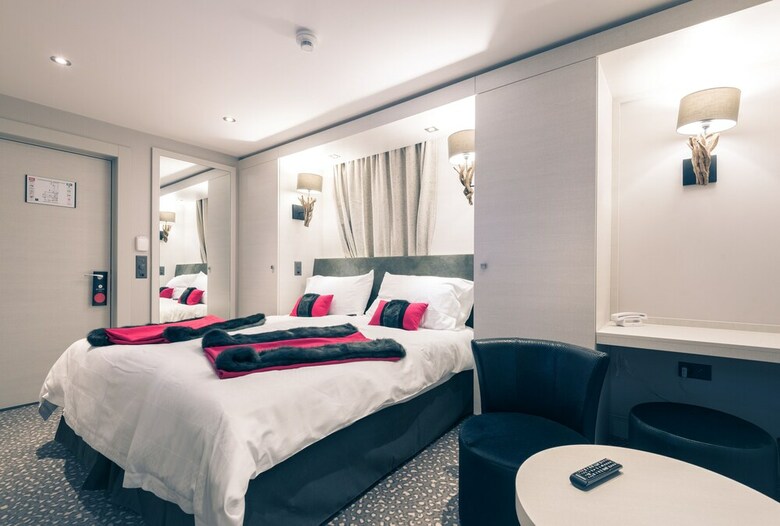 Hotel Le White