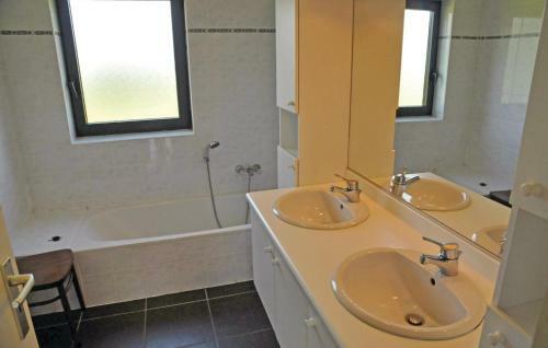 Holiday Home Boterbloem 04