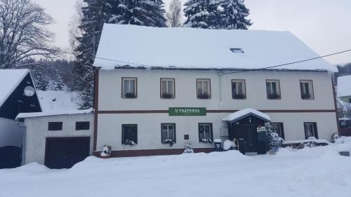 Hostal Penzion U Pa?er�ka