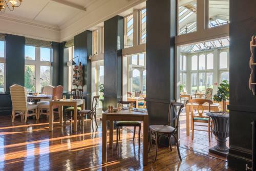 Hotel Burley Manor