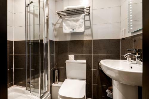 Grand Sapphire Hotel & Banqueting
