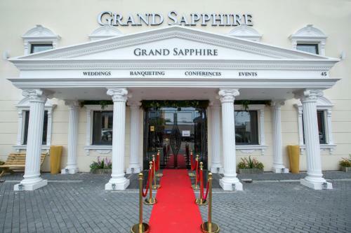 Grand Sapphire Hotel & Banqueting