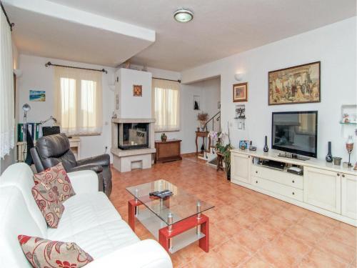 Holiday Home Supetar-mirca With A Fireplace 03