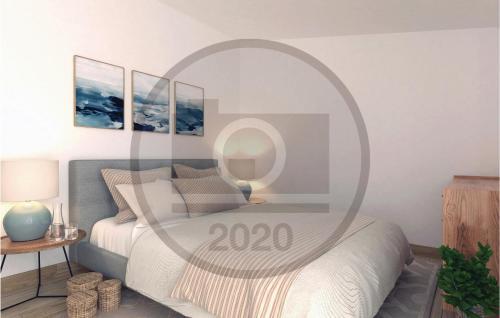 Holiday Home Zrnovnica 06