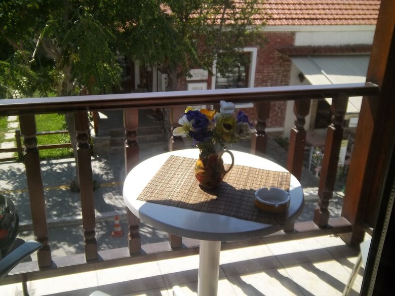 Hostal Athos Guest House-pansion