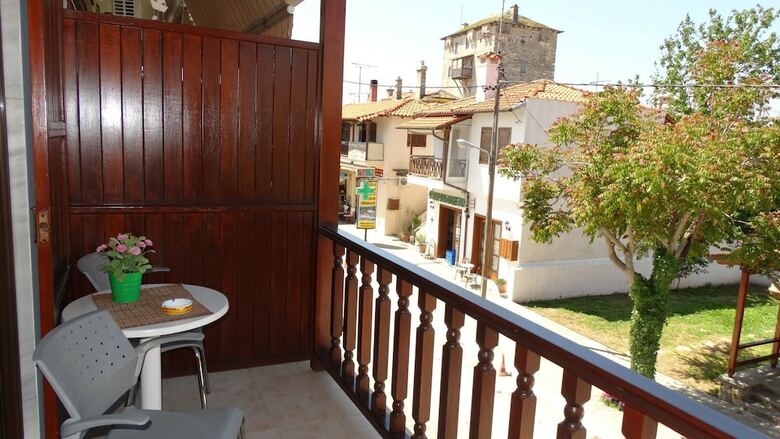 Hostal Athos Guest House-pansion