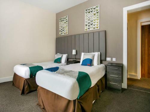 Ivory Hotel