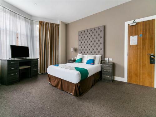 Ivory Hotel