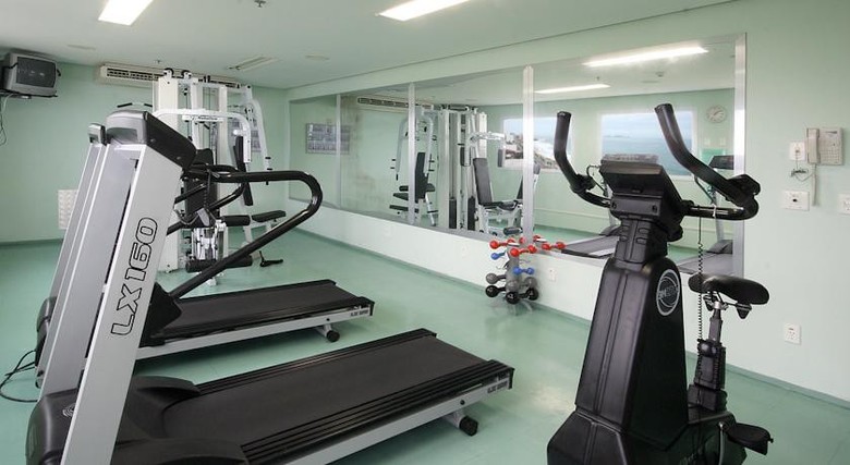 Hotel Comfort Suites Maca�