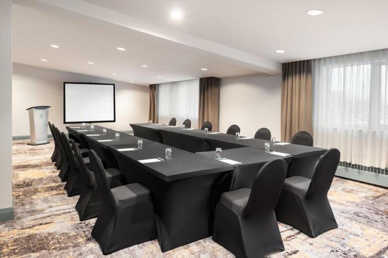 Hotel Holiday Inn Toronto-airport East