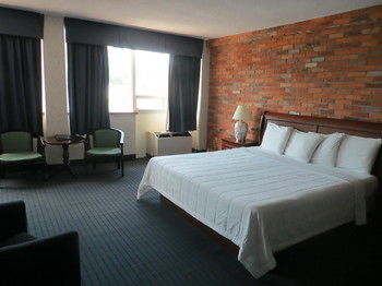 Howard Johnson Hotel - Downtown Toronto Yorkville