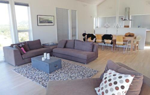 Holiday Home Fitjar With A Fireplace 05