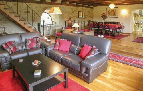 Holiday Home Neuvic 03