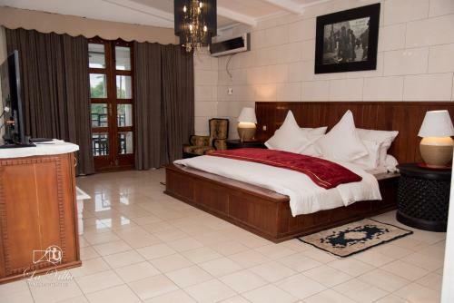 Hostal La Villa Des F�es