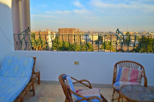 Farida Apartments