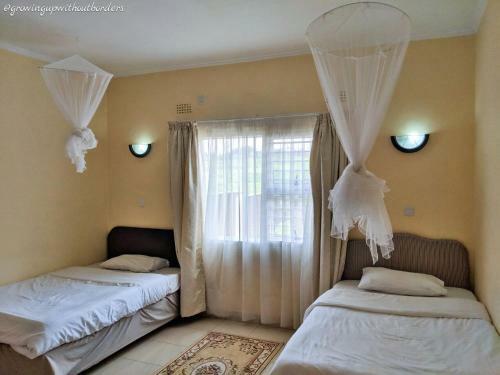Hostal Home Up Guest House