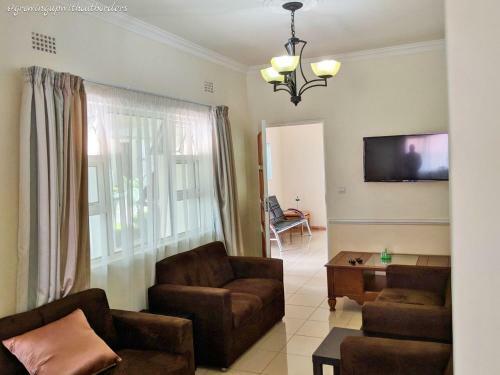 Hostal Home Up Guest House