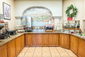 Hotel Quality Inn Valley Suites