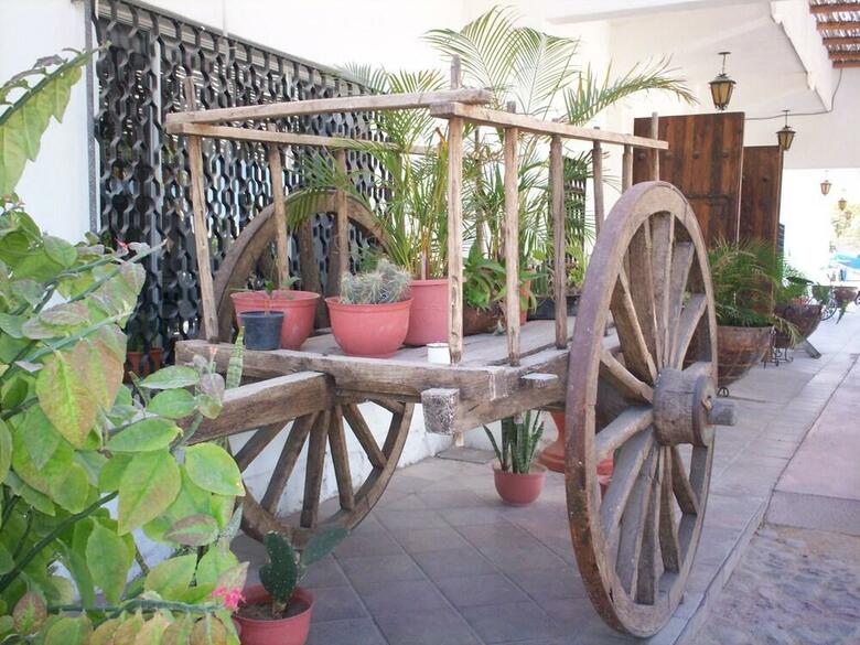 Hotel Hacienda Bugambilias