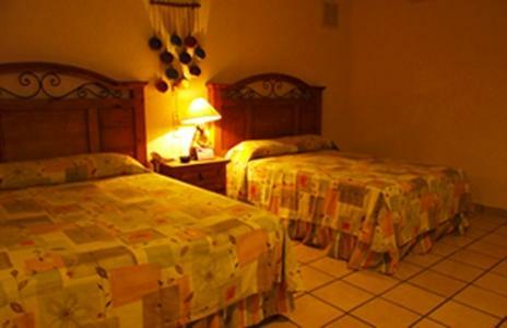 Hotel Hacienda Bugambilias